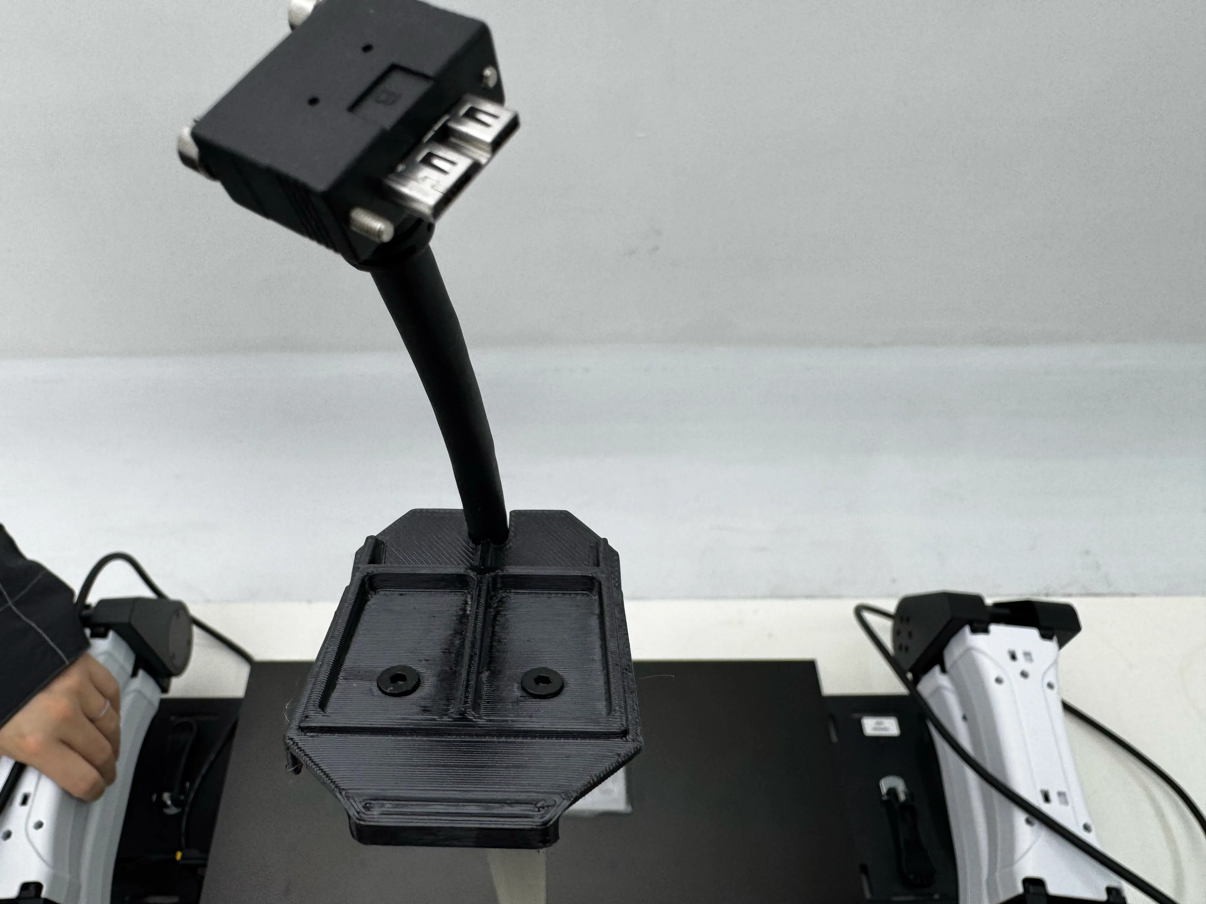 Step 2: Camera cable USB connection to Mini PC